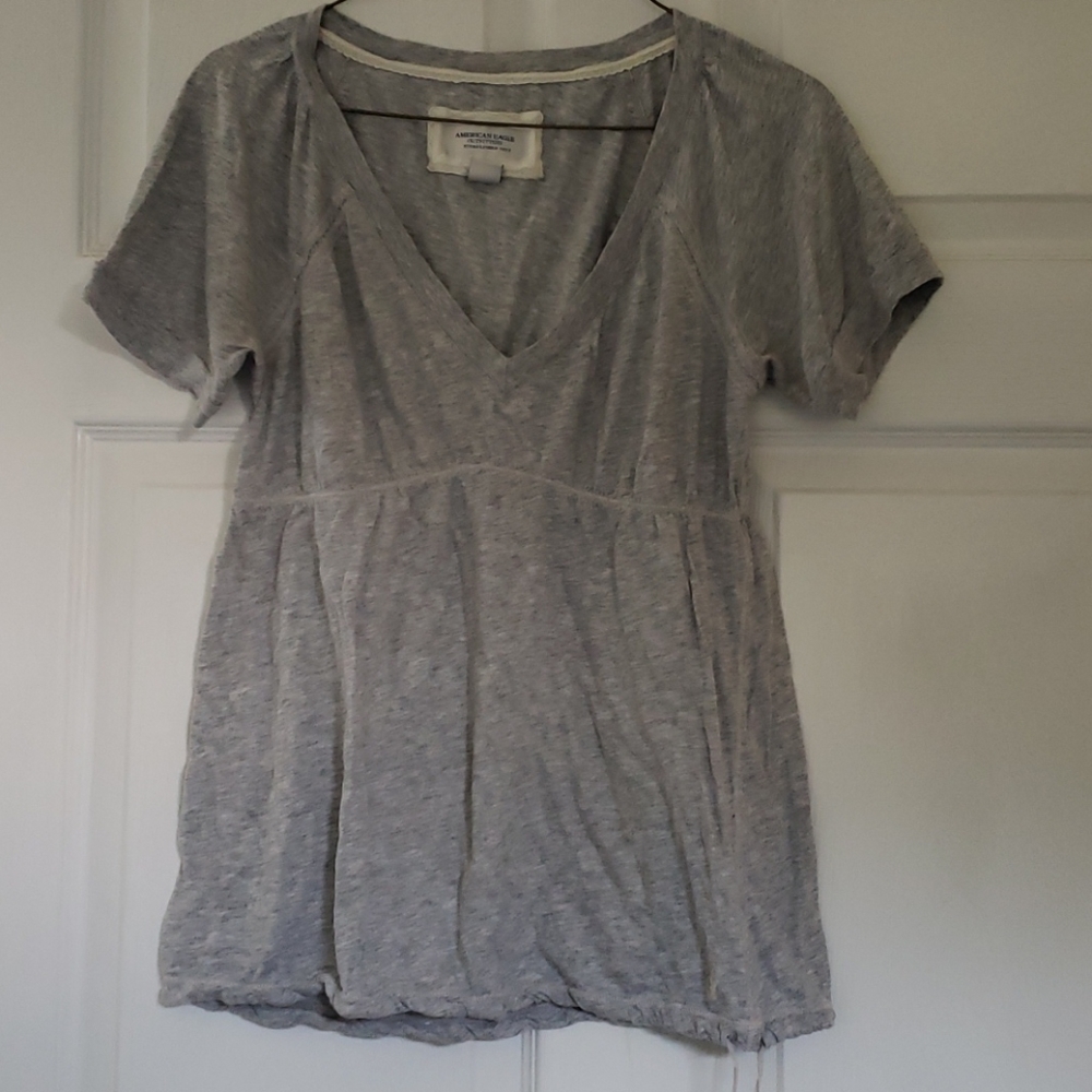 AE Vneck comfy top